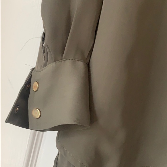 Button up blouse - Picture 4 of 4